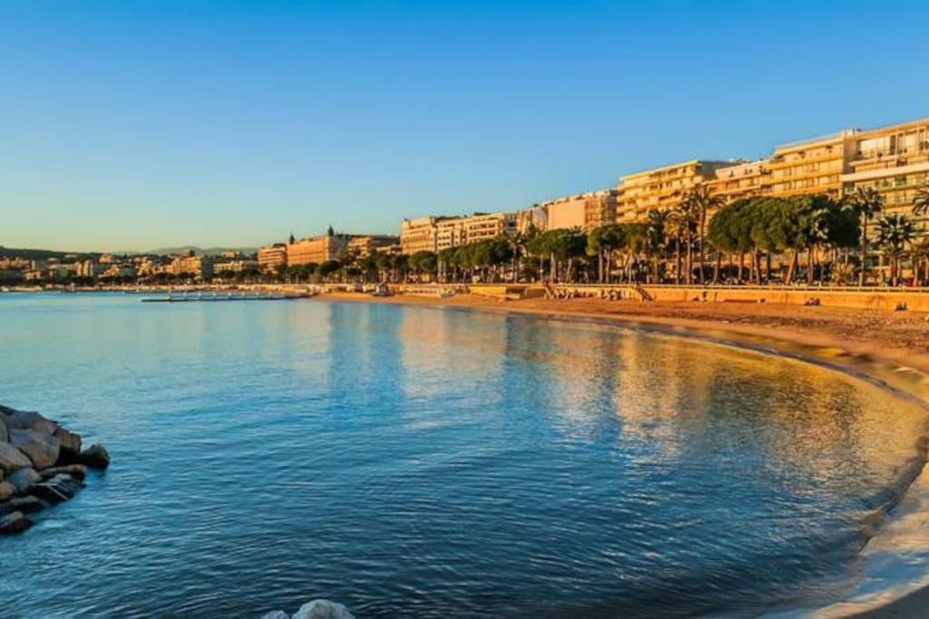 2 Bedrooms Seafront Cannes Exterior foto